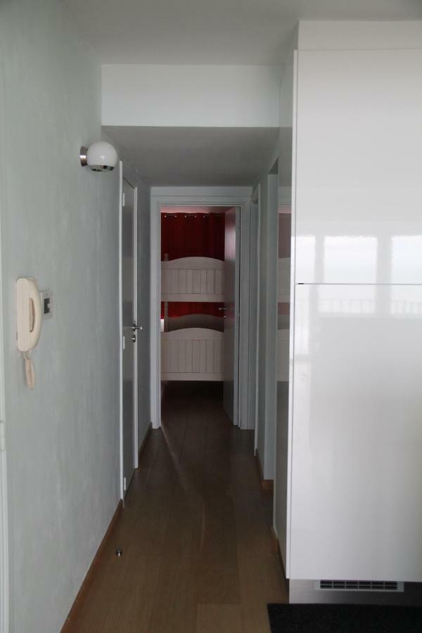 Zeedijk 241, Uitzicht Op Zee, Vue Sur La Mer Koksijde Zewnętrze zdjęcie